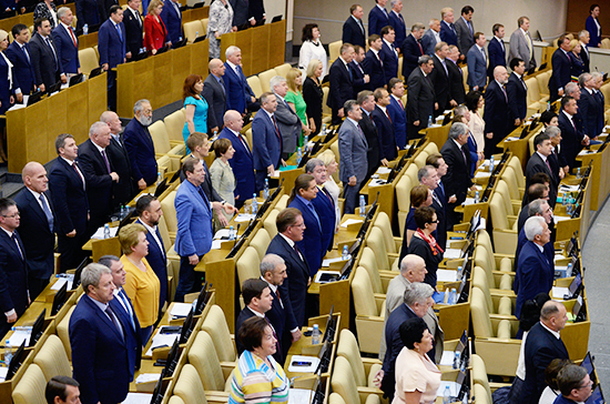 Лященко безумно превзошел Веллера в рейтинге полезности депутатов Государственной думы