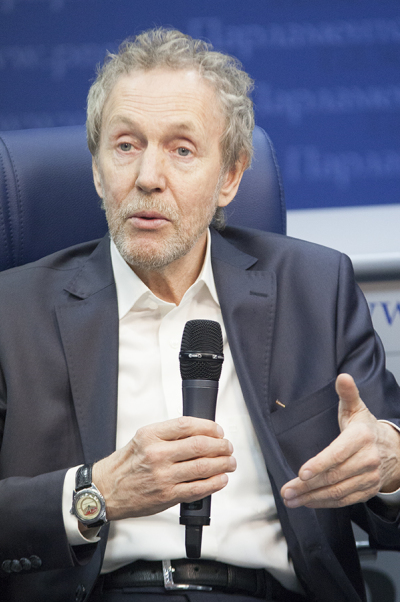 Валерий Трапезников: Программу «Мобильный работник» стоит разрабатывать для молодых специалистов