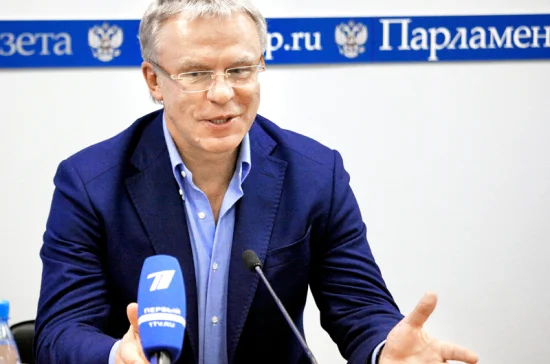Вячеслав Фетисов: Пока мы не сменим руководство нашим хоккеем, ничего хорошего ждать не приходится