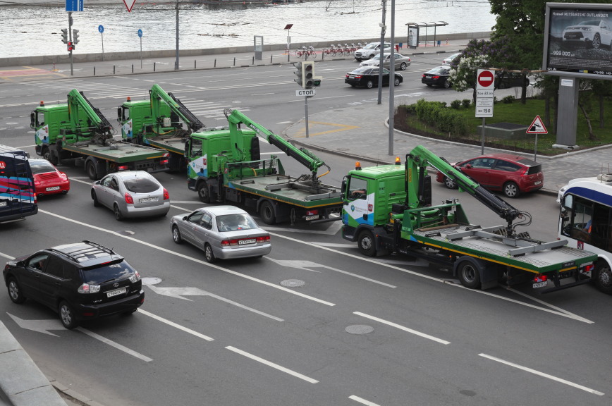 Как мы с эвакуаторщиком читали Правила дорожного движения