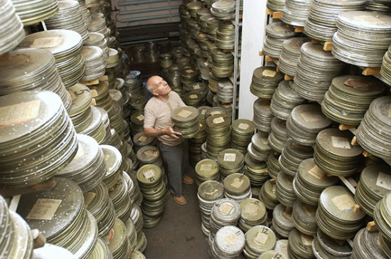 Кинотеатры отдадут российским фильмам пятую часть сеансов