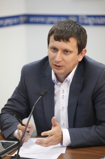 Анатолий Барсуков: Без государственной поддержки не выживет ни один театр