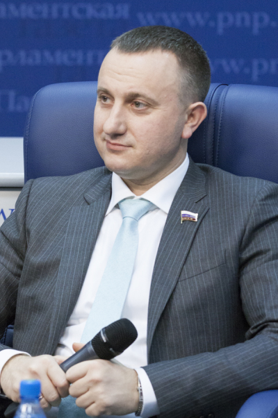 Антон Ищенко: К концу года цена на бензин может возрасти на 10-15 процентов