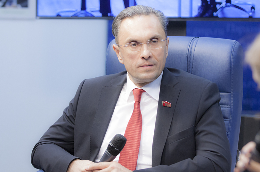 Владимир Бессонов