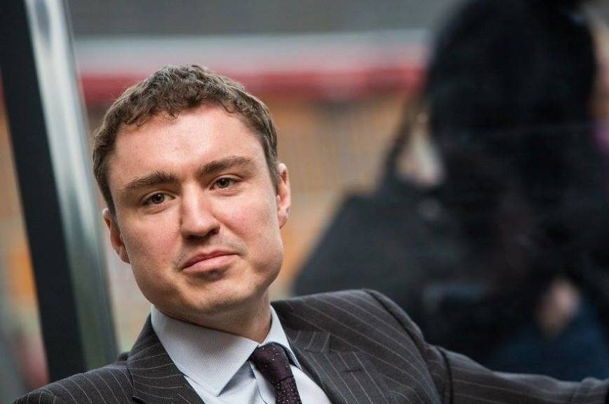 Эстонская оппозиция готовит вотум недоверия премьер-министру