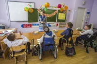 Инвалидов в российских школах пока не ждут