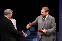 Сергей Белоусов поздравил Алтайский медуниверситет с 60-летием