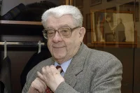 По Валентину Зорину можно изучать историю эпохи