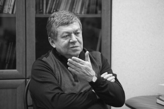 Руслан Гринберг: Пора ввести налог на роскошь