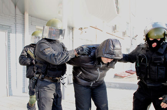 Защитник никогда не помешает