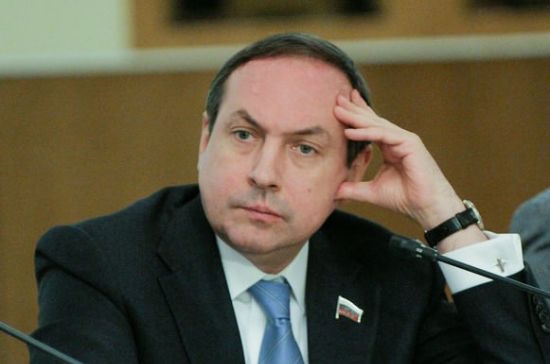 "Шутки, гримасы и оговорки &mdash; в сторону&hellip;"