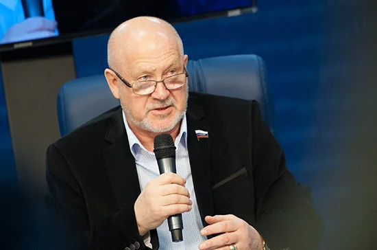 Брифинг сенатора Андрея Соболева