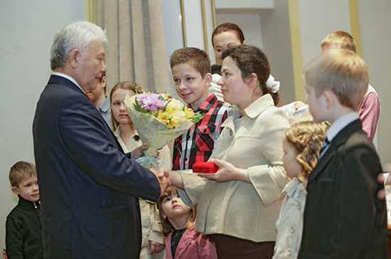 Михаил НИКОЛАЕВ:Беспризорное сиротство — величайший позор наших дней