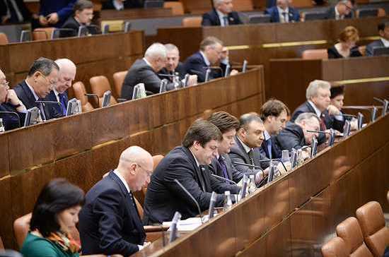 Сенаторы начали с «разминки»