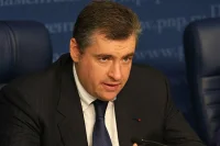 Слуцкий: Госдума продолжит искать поддержку у зарубежных парламентов, чтобы не допустить снос советских памятников
