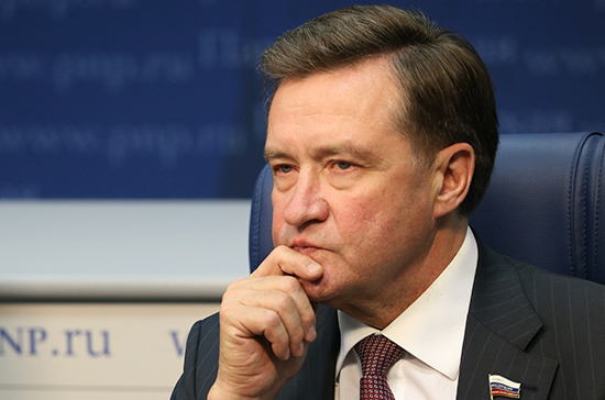 Сенаторы недовольны молчанием Минтруда по вопросу самозанятых