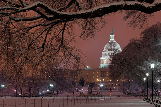 Россия продолжит скупать американский госдолг, считает эксперт