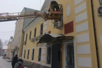 В Свердловской области чиновник избил помощника депутата за замечания по технике безопасности