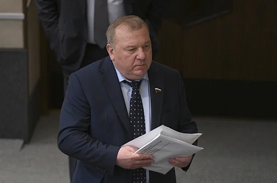 Шаманов назвал безответственным заявление Трампа про «умные ракеты»