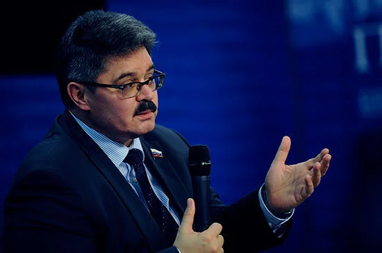 Широков: для предотвращения природных пожаров важна работа с населением