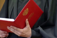 В Челябинске артист оперного театра, стрелявший по скорой, получил условный срок