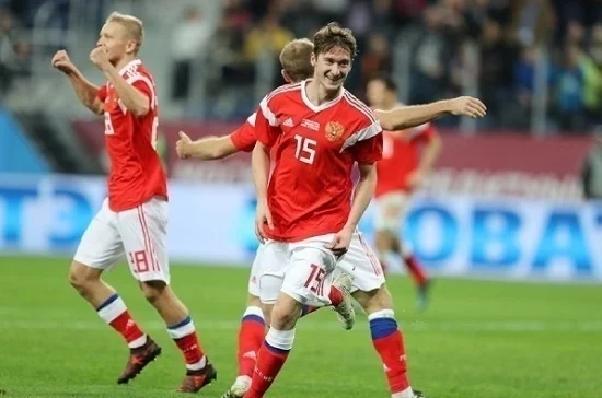 Россия опустилась на рекордно низкое место в рейтинге FIFA