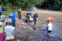 В Карачаево-Черкесии эвакуировали 62 туриста, блокированных в горах из-за размытой переправы