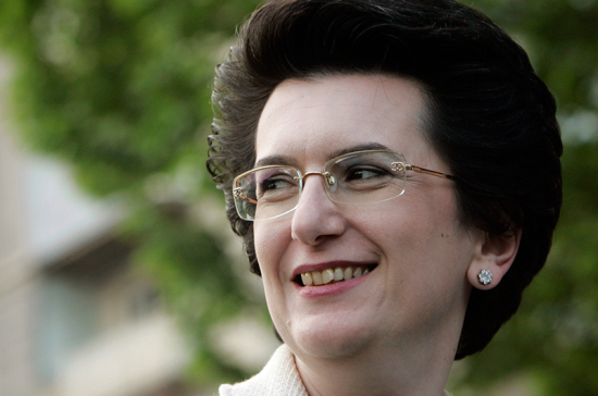 Нино Бурджанадзе: мужчина может уступить женщине место, но только не в политике