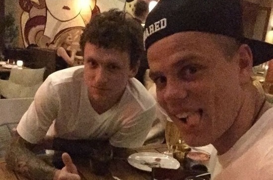 Художница из Рузы сделала матрёшки Кокорина и Мамаева