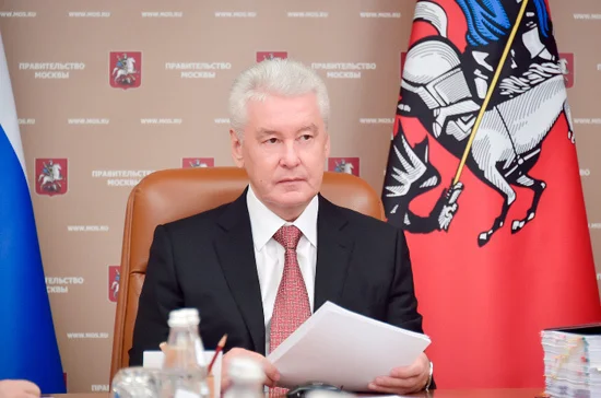 Сергей Собянин поздравил Валентину Теличкину с днем рождения