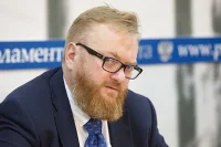 Милонов предложил уравнять наказание за рекламу и распространение наркотиков