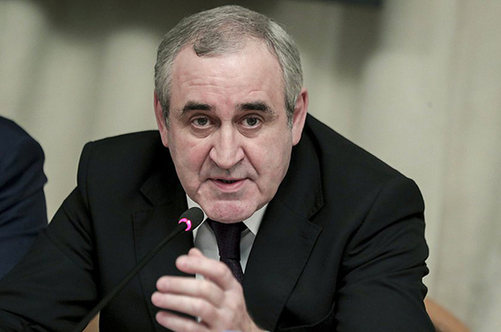 Неверов призвал депутатов отказаться от проведения публичных мероприятий в региональную неделю