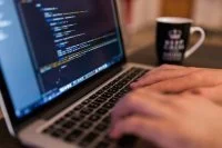 Эксперт назвал способы защититься от интернет-мошенников