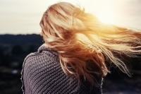 Врач-трихолог рассказал о влиянии коронавируса на здоровье волос  