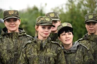 Мамам в погонах повысят детские пособия