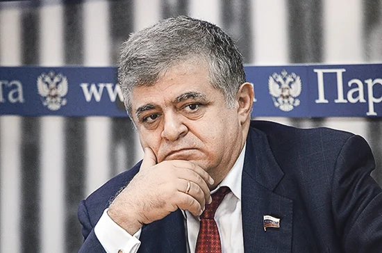 Джабаров рассказал, кто может отстранить Трампа от власти