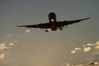 Спасатели обнаружили обломки разбившегося в Индонезии Boeing