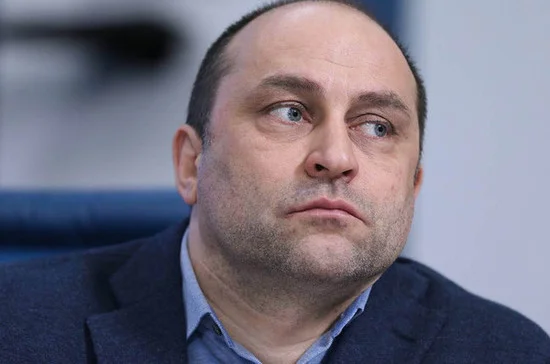 Свищев попросил ФМБА проверить вакцину от COVID-19 на допинг