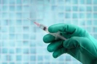 В Роспотребнадзоре объяснили, почему мутации COVID-19 не влияют на вакцины