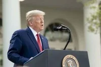 Трамп оценил риск своего отстранения  