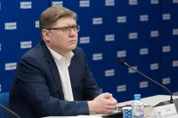 Исаев рассчитывает, что поправки о выходном 31 декабря примут в эту сессию