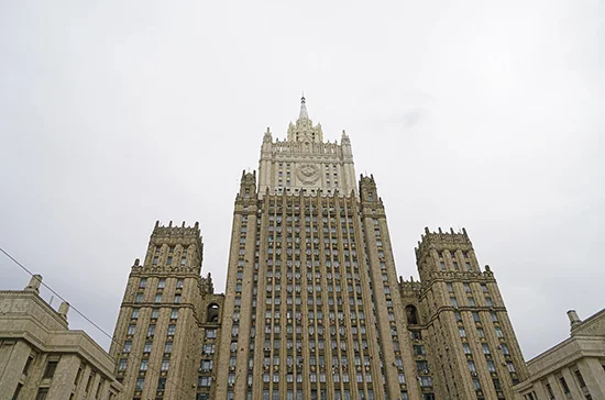 Россия выходит из Договора по открытому небу
