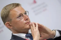 Проект о легализации онлайн-торговли алкоголем сняли с повестки