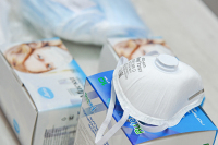 В Германии могут ввести обязательное ношение респираторов, пишут СМИ