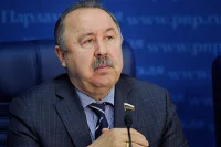 Газзаев заявил о важности создания нового поколения учебников по родным языкам народов России  