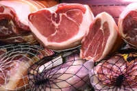 Обеззараживать мясо предлагают радиацией