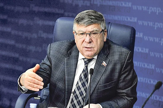 Рязанский: парламент оперативно примет готовящуюся инициативу об индексации пенсий