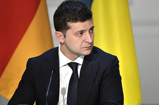 На Украине депутаты приняли резолюцию о начале процедуры импичмента Зеленского