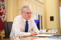 Президент Литвы обсудил с бизнесменами, как возобновить работу в условиях пандемии