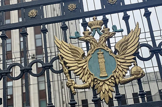 В Минюсте считают аморальными требования экс-акционеров ЮКОСа